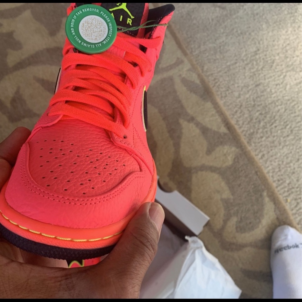 Air Jordan 1 Retro punch Brand new